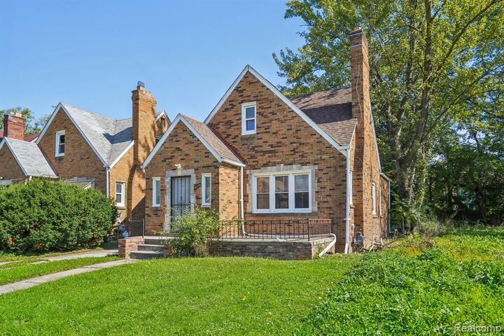 Property Photo: 14774 Woodmont Avenue MI 48227 1454