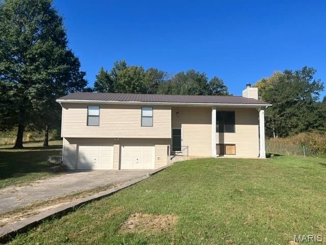 Property Photo: 207 Serenity Place Court MO 63069