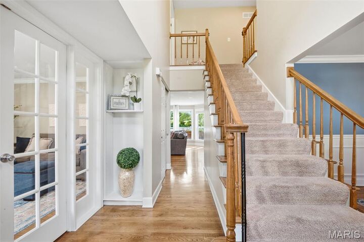 Property Photo:  8 Windfall Ridge Court  MO 63005 