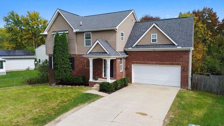 Property Photo:  1724 Enclave Lane  MI 48103 
