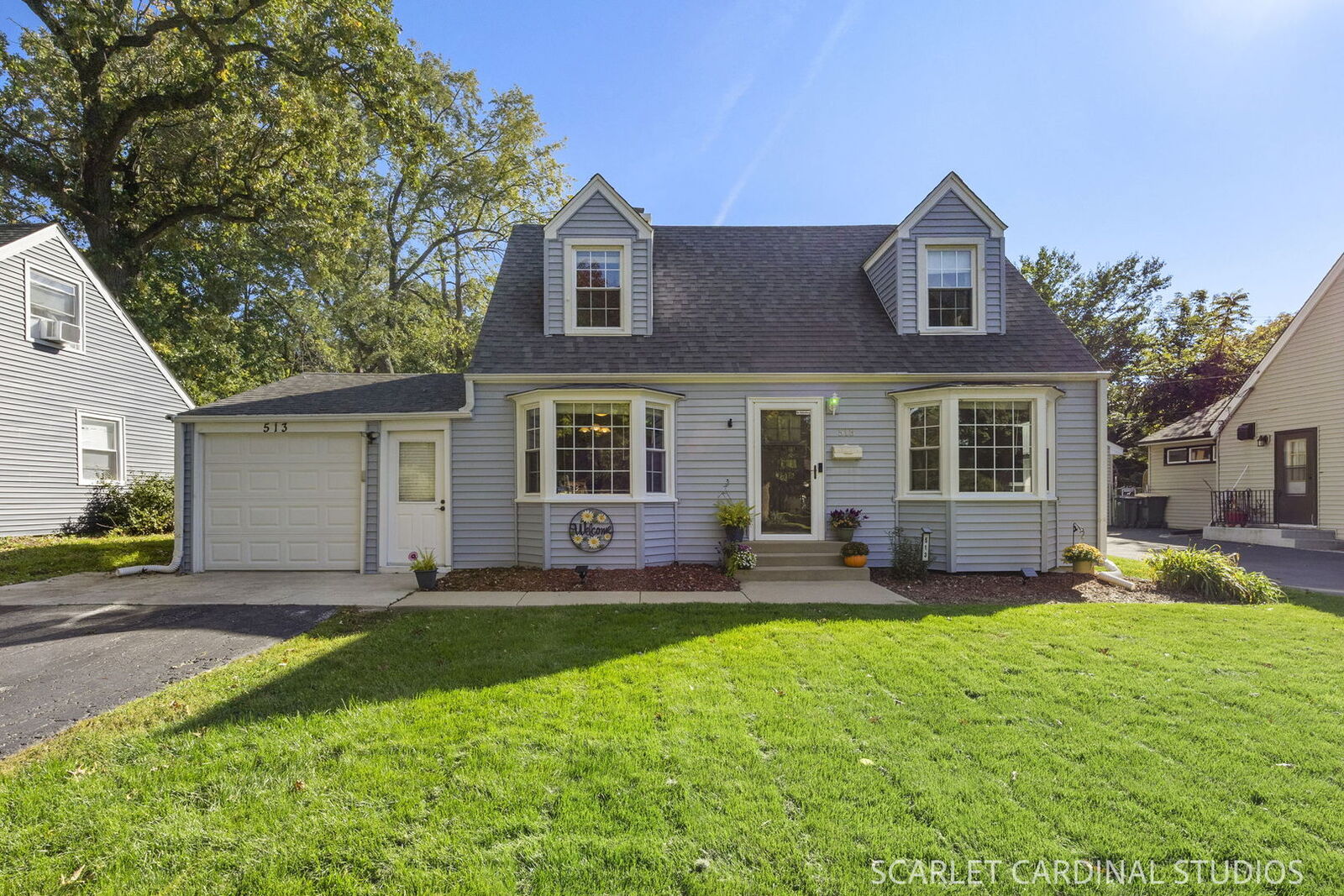 Property Photo: 513 Fremont Street IL 60185