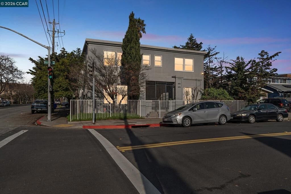 Property Photo:  1401 Bissell Ave  CA 94801 