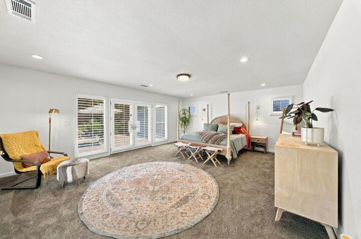 Property Photo: 958 Wellesley Avenue CA 95350