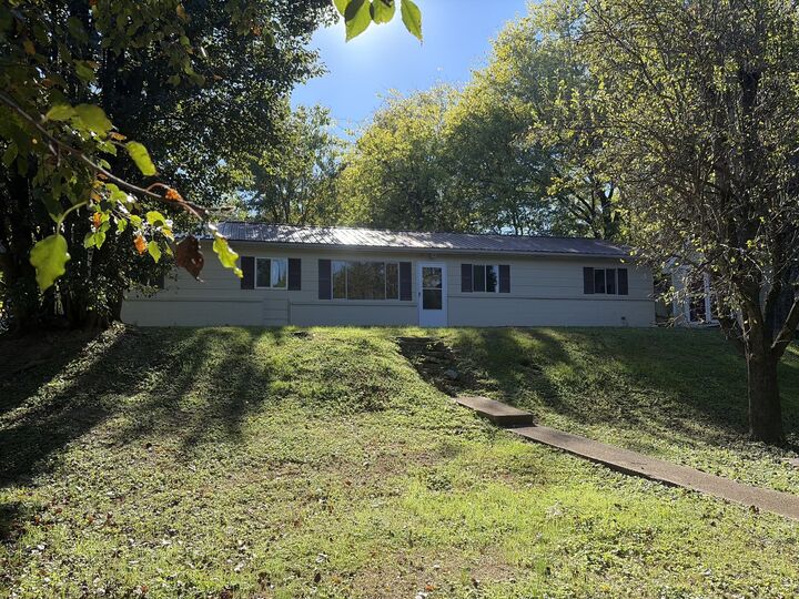 Property Photo: 2020 Pickens St SE TN 37323