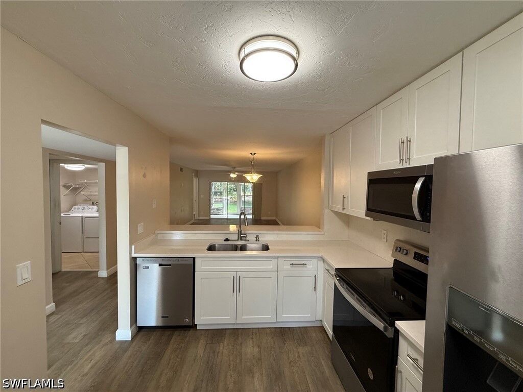 Property Photo: 3471 County Barn Road 104 FL 34112