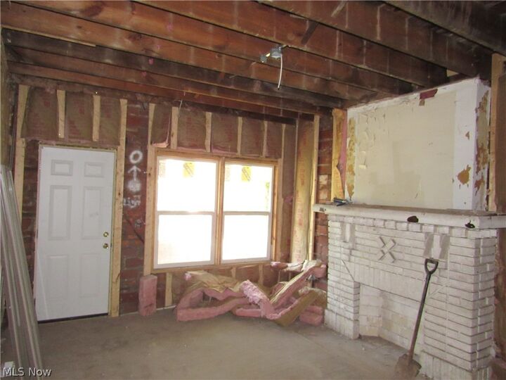 Property Photo:  1231 E 124th Street  OH 44108 