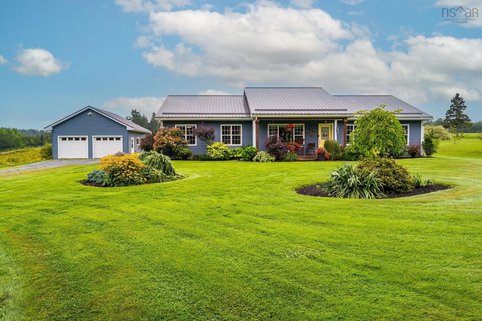 Property Photo:  1716 Ashdale Road  NS B0N 1Z0 