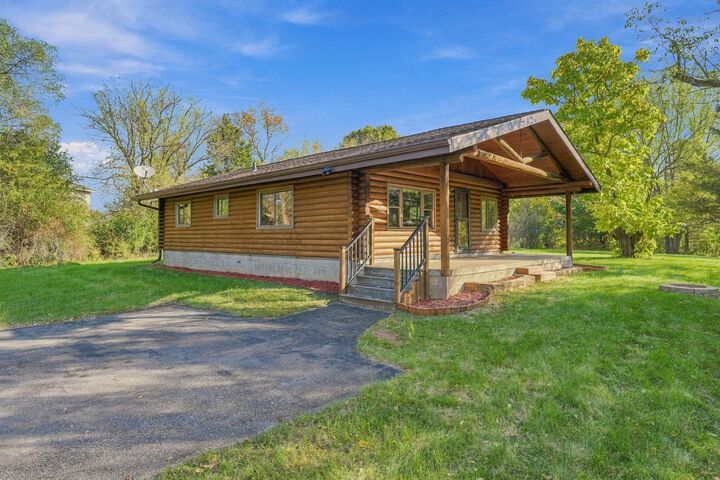 Property Photo:  792 Holden Lane  WI 54016 
