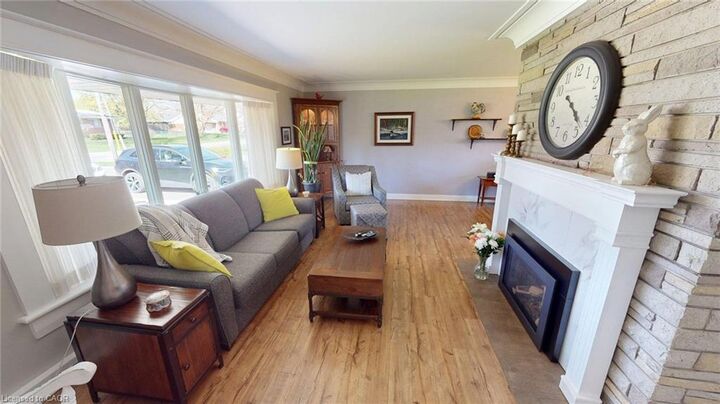 Property Photo:  16 Daleview Crescent  ON L0S 1E0 