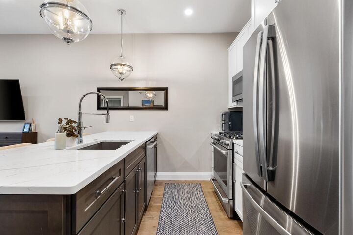 Property Photo:  44 Ellery St 303  MA 02127 