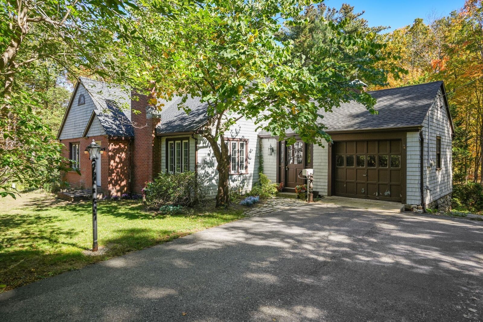 Property Photo:  64 Sterling Pl  MA 01583 
