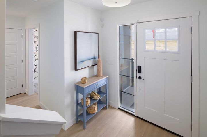 Property Photo:  150 Wild Rose Way SE  AB T3M 4A1 