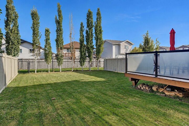 Property Photo:  8910 94 Avenue  AB T8X 0M3 
