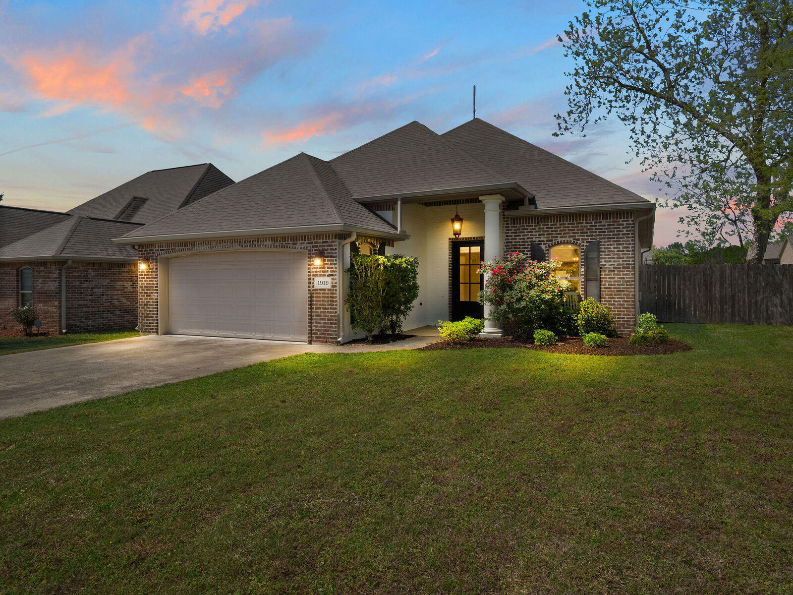 Property Photo:  1919 Bella Vie  LA 70634 