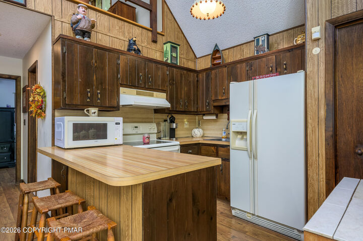 Property Photo:  3102 Delaware Circle  PA 18324 