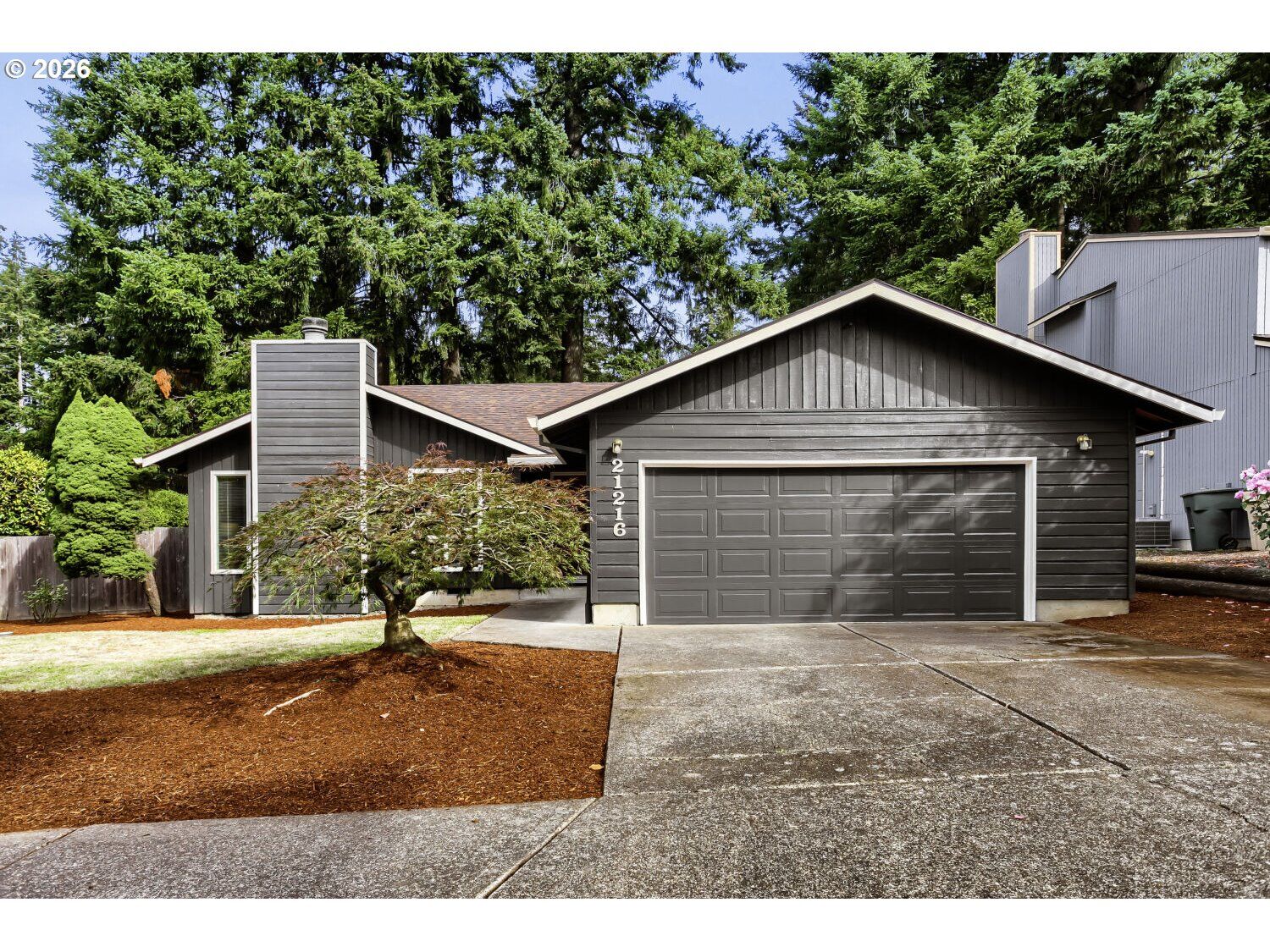 Property Photo:  21216 SW 90th Ave  OR 97062 
