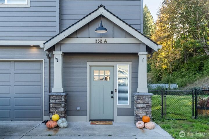 Property Photo:  352  Cemetery Road  WA 98611 