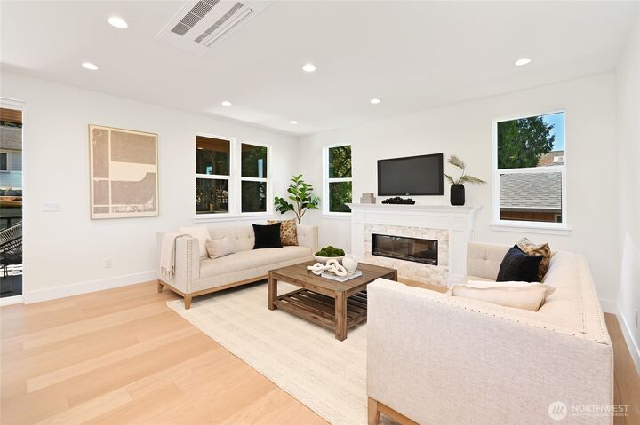 Property Photo: 3111 W Mansell Street WA 98199