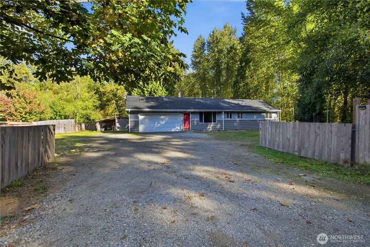 Property Photo:  9207  144th Street E  WA 98375 