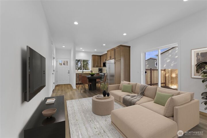 Property Photo: 7018 Wetmore Avenue A WA 98203