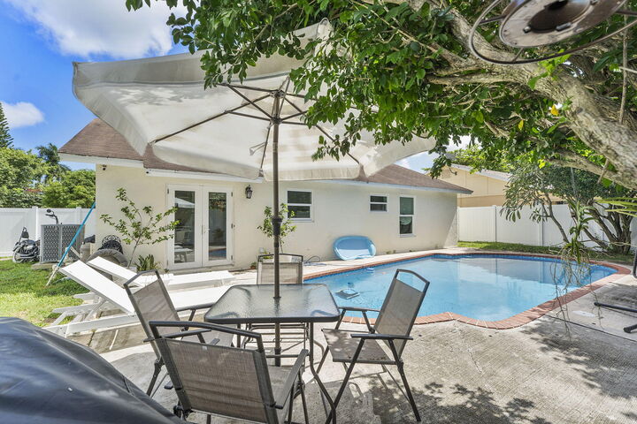 Property Photo: 14529 Sunset Pine Drive FL 33445