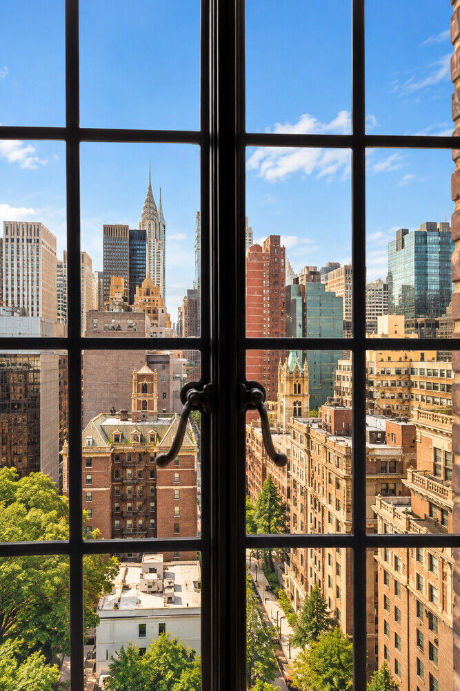 Property Photo: 45 Tudor City Place 1604 NY 10017