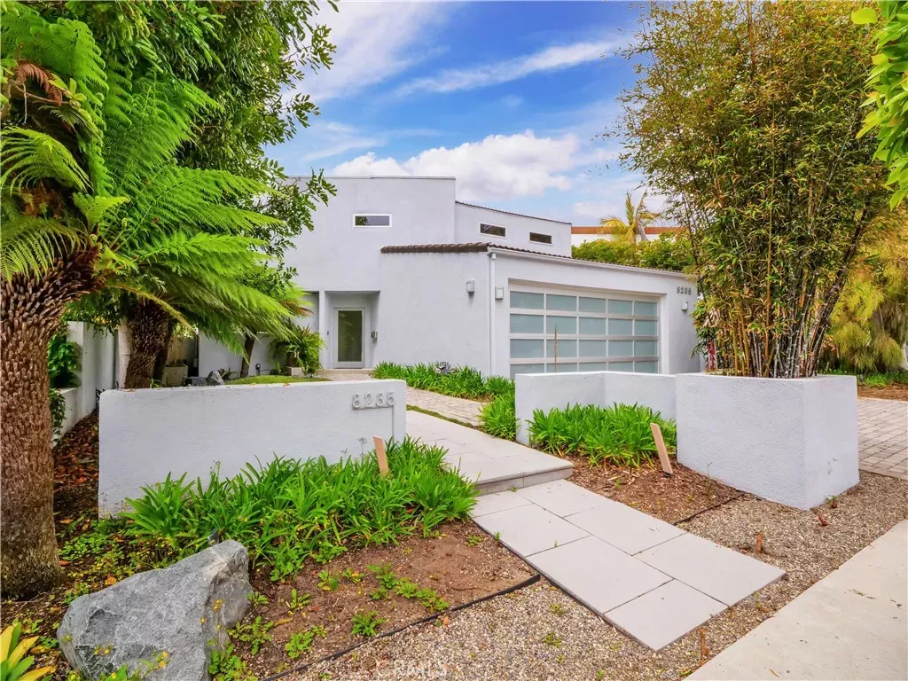 Property Photo:  8235 Sunnysea Drive  CA 90293 