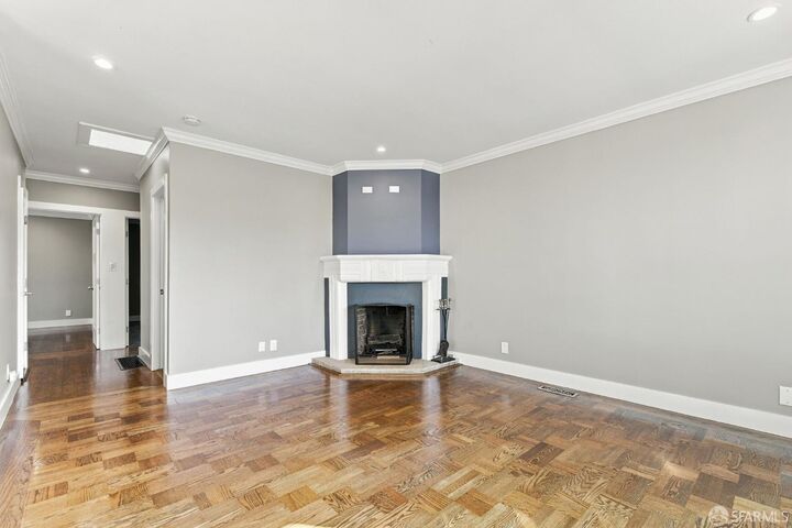 Property Photo:  2300 45th Avenue  CA 94116 