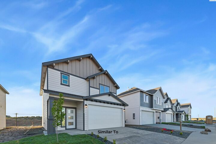 Property Photo:  275 N Dewberry Pl  WA 99336 