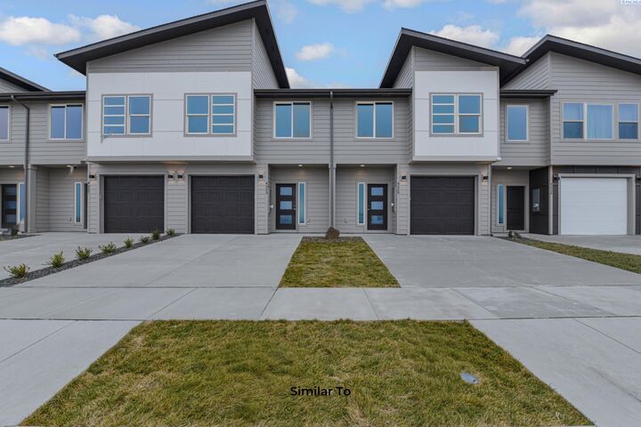 Property Photo:  4422 Road 114  WA 99301 