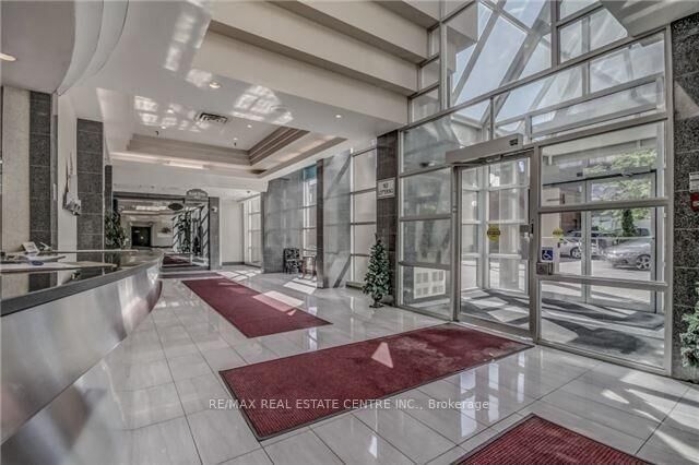 Property Photo: 285 Enfield Place 1908 ON L5B 4L8