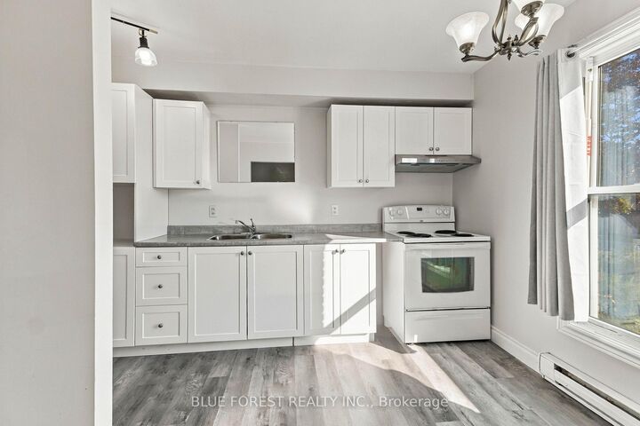 Property Photo:  51 Sholto Drive 42  ON N6E 2H9 