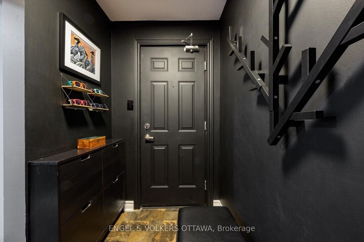 Property Photo:  50 Barnstone Drive 7  ON K2G 6X2 