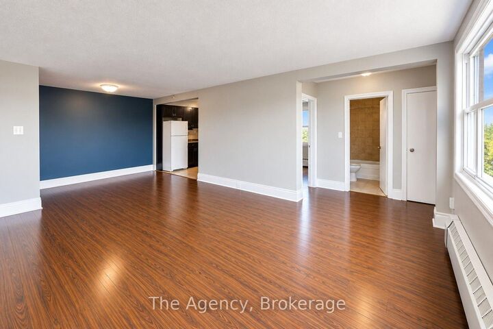 Property Photo:  139 Westchester Crescent 1  ON L2P 2N8 