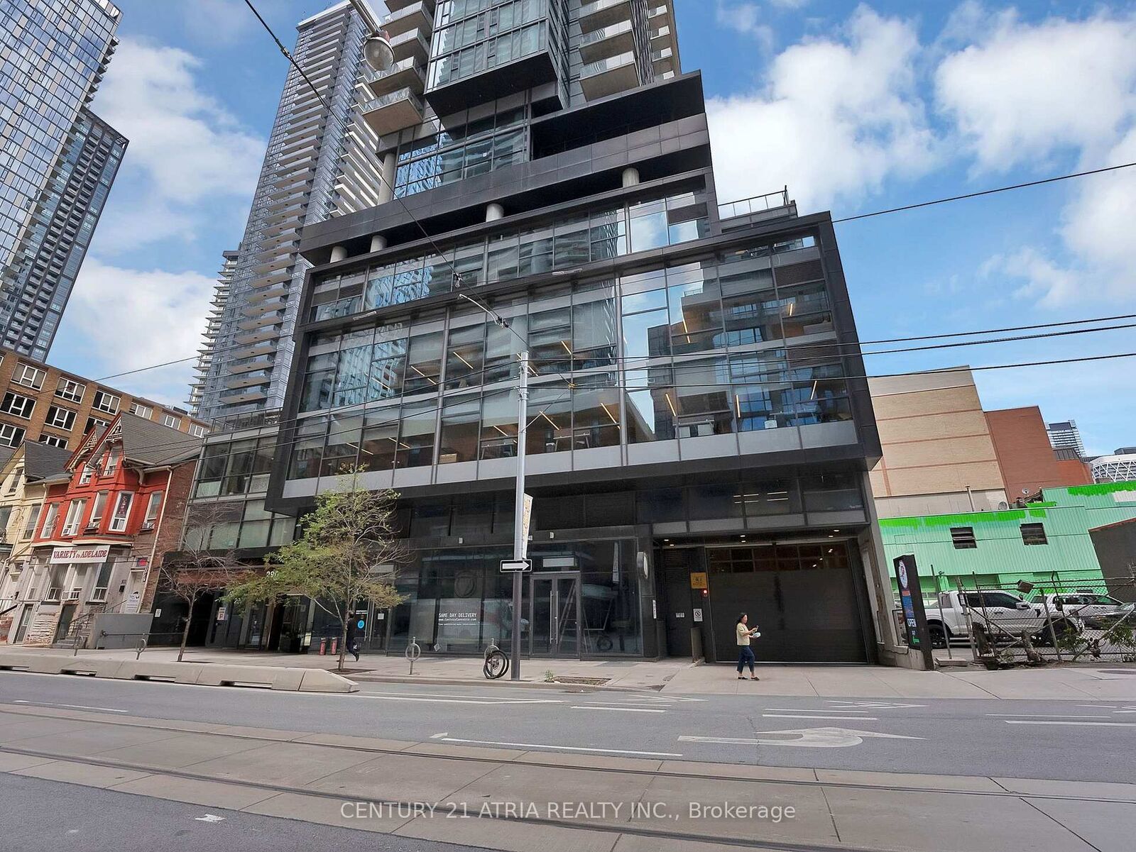 Property Photo:  290 Adelaide Street W 2109  ON M5V 0P3 