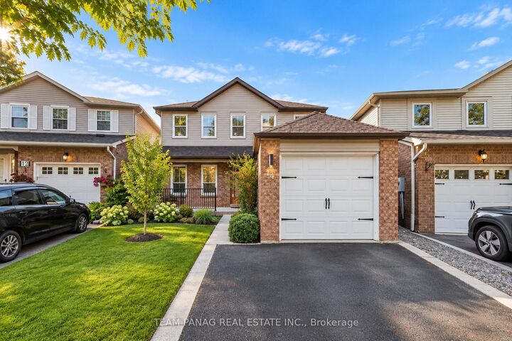 Property Photo: 14 Marengo Court ON L6S 4H6