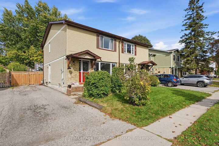 Property Photo: 694 Hillcroft Street ON L1G 7H6