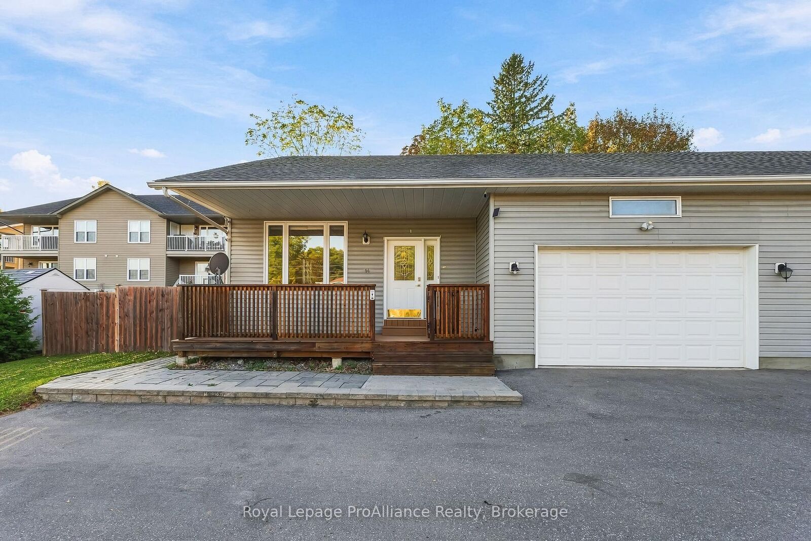 Property Photo:  14 George Street  ON K0K 1H0 