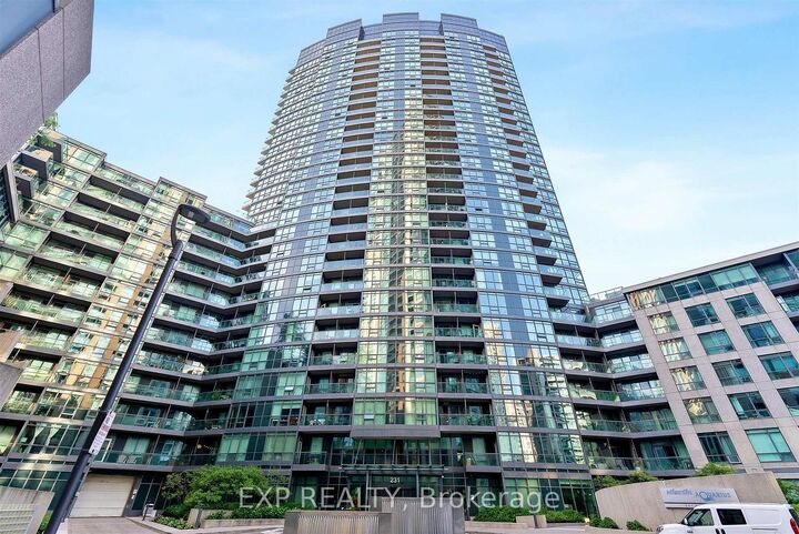 Property Photo:  231 Fort York Boulevard 623  ON M5V 1B2 