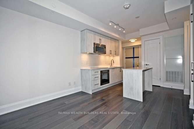 Property Photo:  88 Cumberland Street 905  ON M5R 1A3 