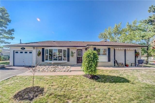 Property Photo:  20 Dorward Drive  ON M9V 2J6 