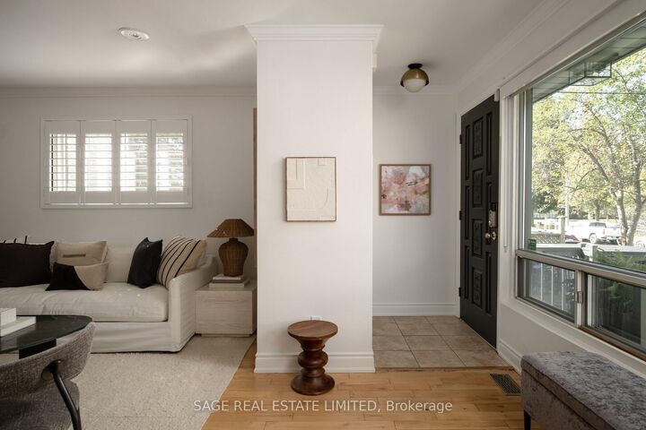 Property Photo:  35 Chapman Avenue  ON M4B 1C4 