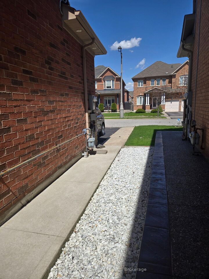 Property Photo:  75 Executive Court Basement  ON L6R 0L5 