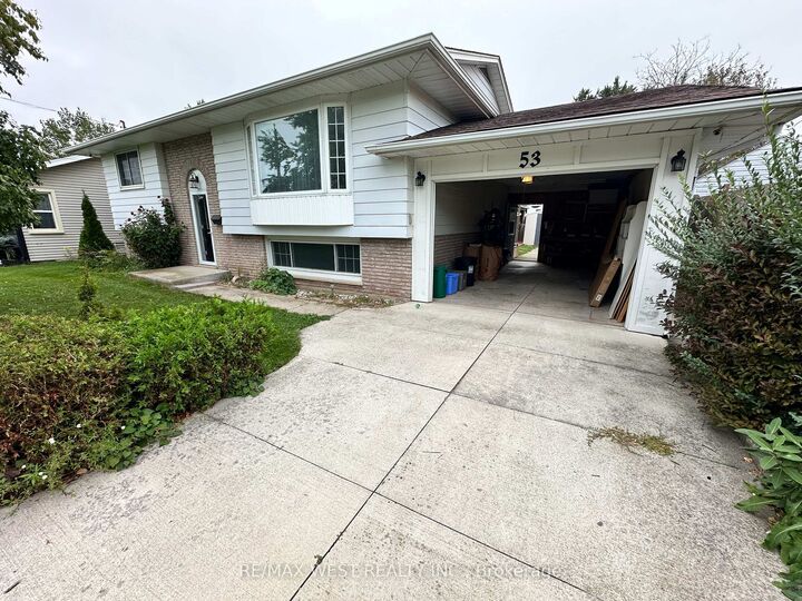 Property Photo:  53 Bloomfield Avenue  ON L2P 1X2 