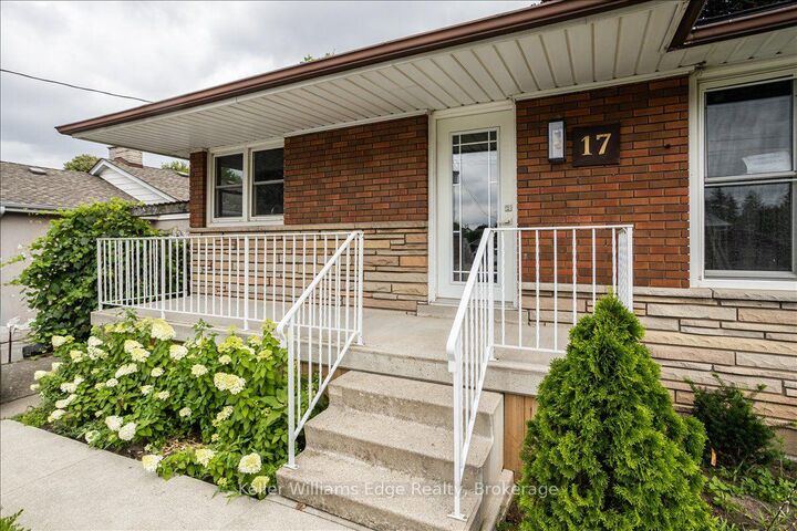 Property Photo:  17 West 21st Street Upper  ON L9C 4M3 