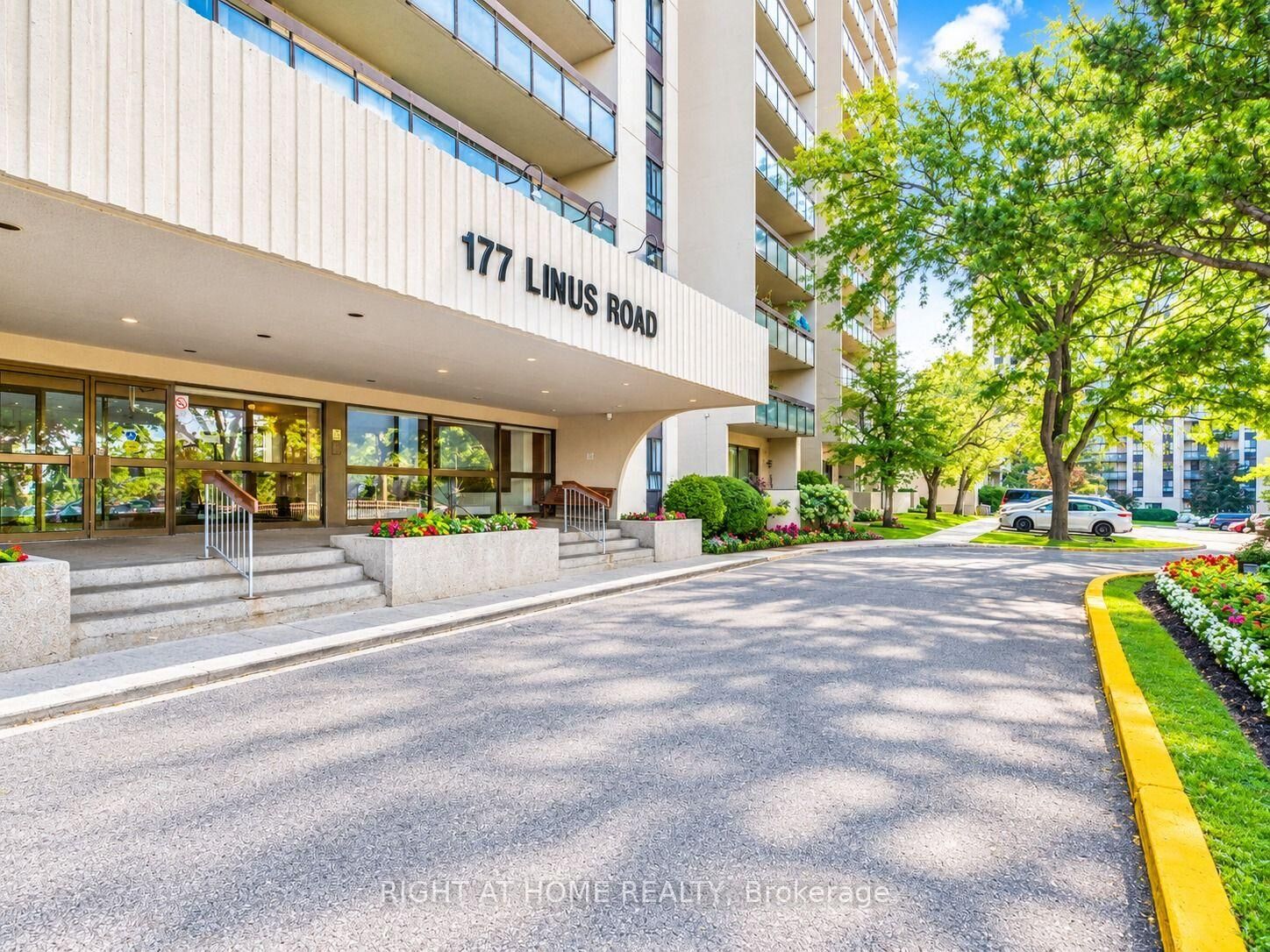 Property Photo:  177 Linus Road 701  ON M2J 4S5 