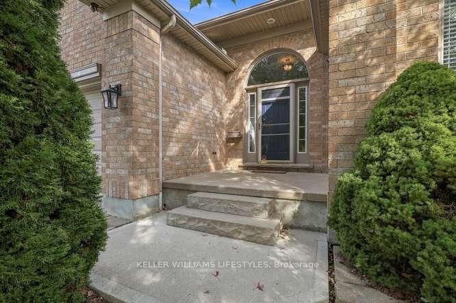 Property Photo:  1000 Adirondack Road  ON N6K 4W8 