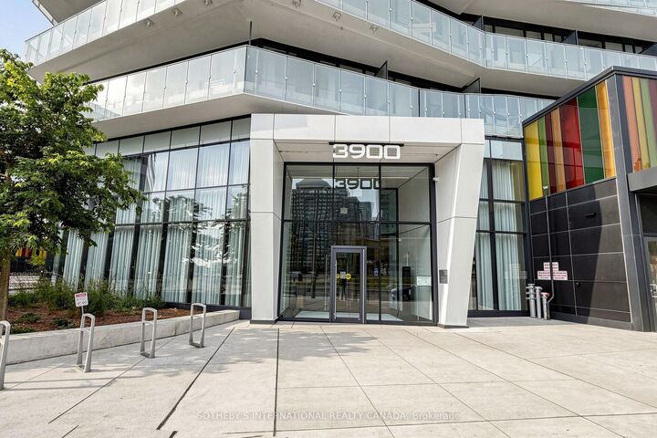 Property Photo: 3900 Confederation Parkway 1809 ON L5B 0M3