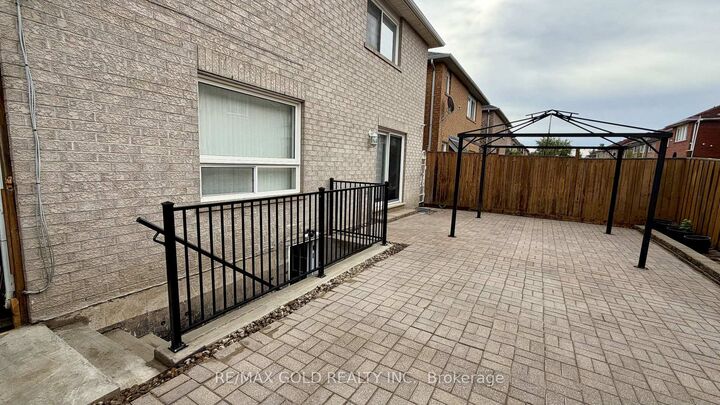 Property Photo:  244 Brisdale Drive  ON L7A 2T3 