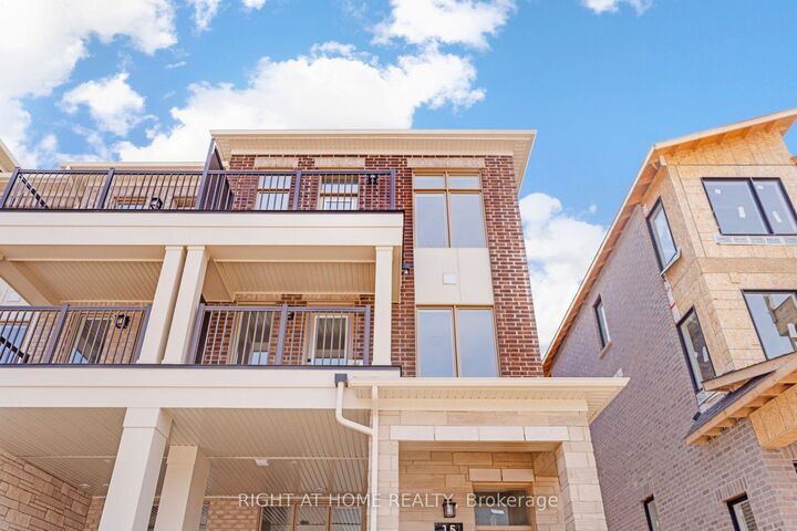 Property Photo:  15 Kings Hill Drive  ON L7A 0B8 